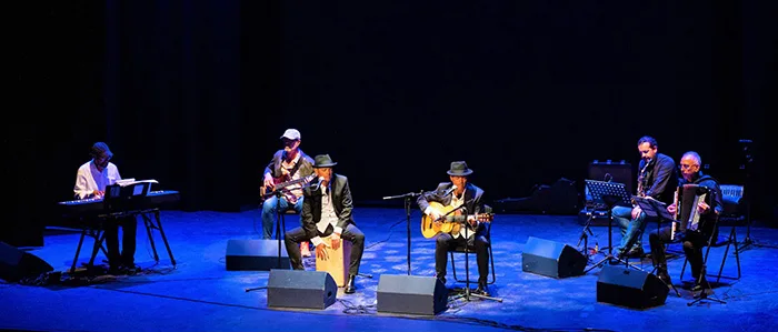 The Gemelos de Granada and their band