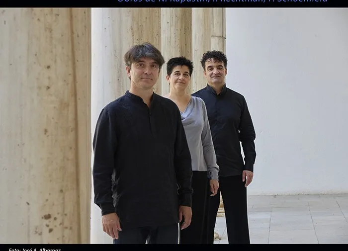 Trío Carezzévole - Jazzicals
