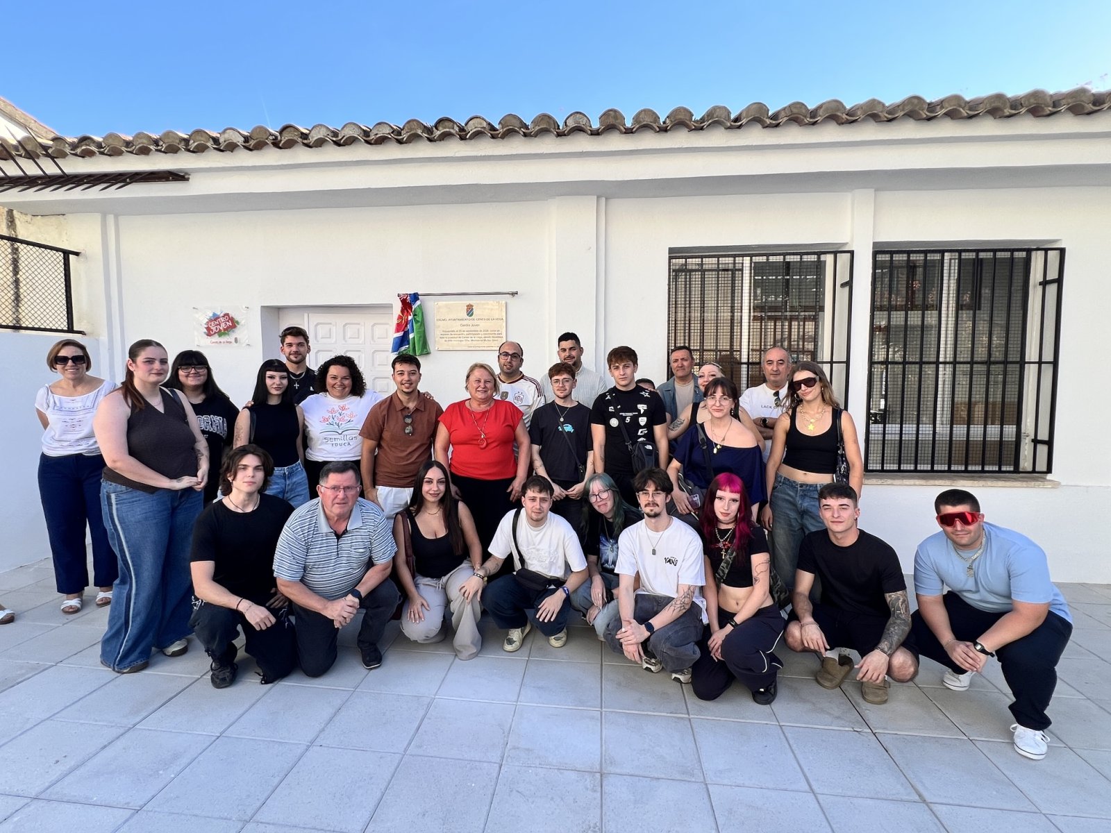 Image for the story: Cenes de la Vega reabre el Centro Joven con nuevas instalaciones para jóvenes de 12 a 30 años