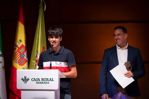 Imagen de la noticia: Alhendín gana el premio Vida en Acción por su proyecto de intercambio de libros