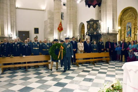 Imagen de la noticia: Baza homenajea a la Guardia Civil en el día de su patrona, la Virgen del Pilar