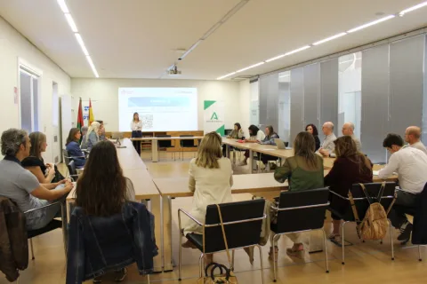 Imagen de la noticia: Granada Salud prepara un hackathon y un encuentro de talento biosanitario