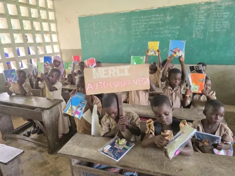 Imagen de la noticia: Cúllar Vega mantiene su ayuda educativa a la localidad togolesa de Bodjondè