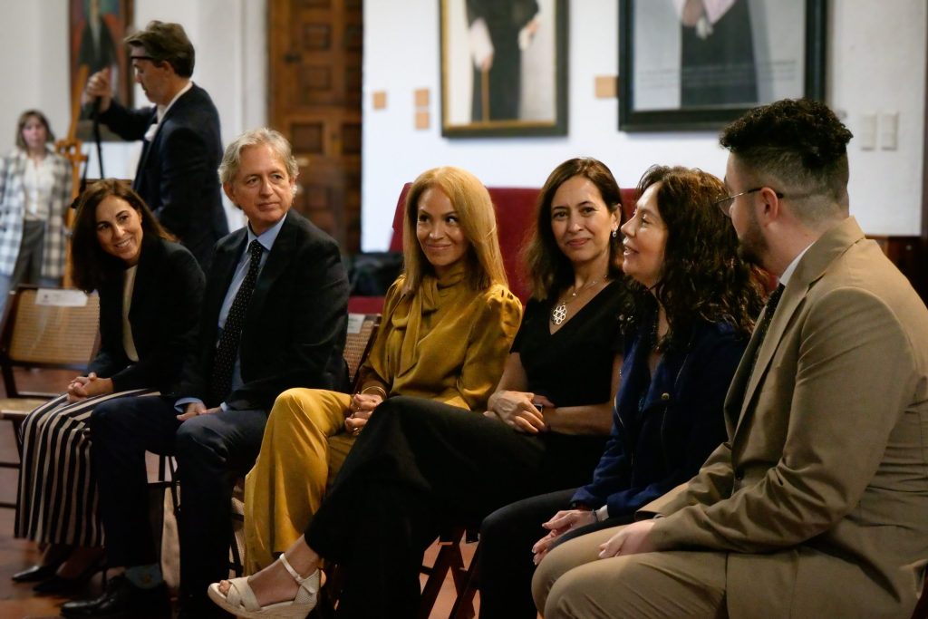 Image for the story: The UGR creates a Korean dermopharmacy classroom with the company POOM