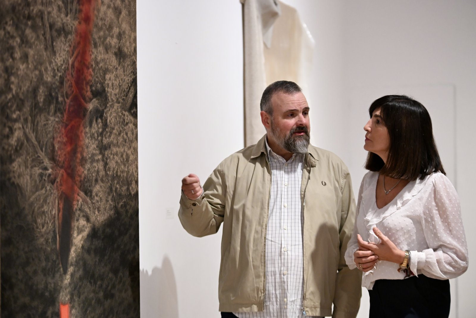 Imagen de la noticia: Jesús Zurita gana el VI Premio Granada de Fondo con 'Óbice. Ante la Brecha'