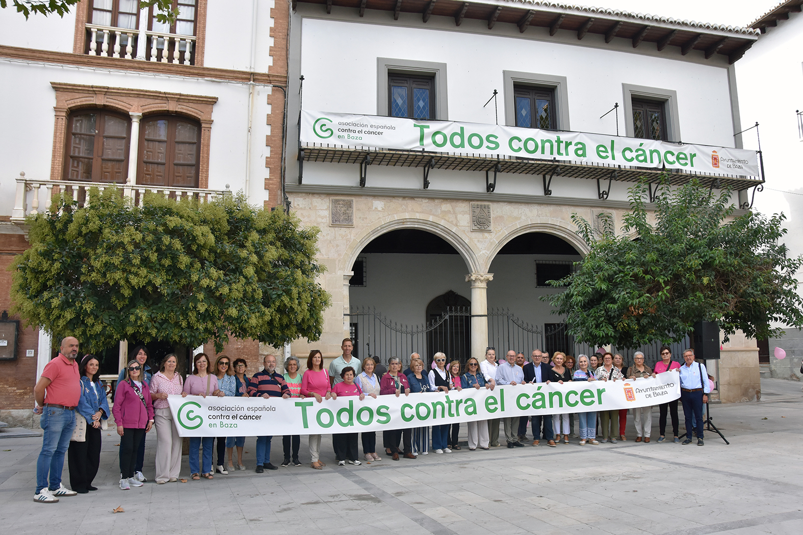 Imagen de la noticia: Baza conmemora el Día contra el Cáncer de Mama con una carpa informativa el 20 de octubre