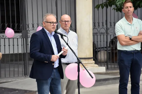 Imagen de la noticia: Baza conmemora el Día contra el Cáncer de Mama con una carpa informativa el 20 de octubre