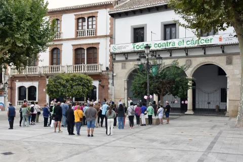 Imagen de la noticia: Baza conmemora el Día contra el Cáncer de Mama con una carpa informativa el 20 de octubre