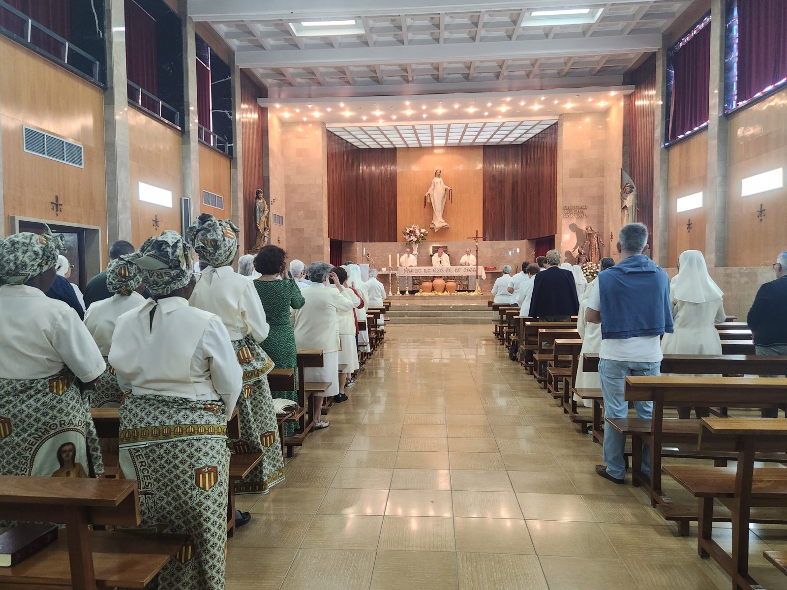 Imagen de la noticia: Las Mercedarias de la Caridad celebran en Cájar el natalicio de su fundador y estrenan sede
