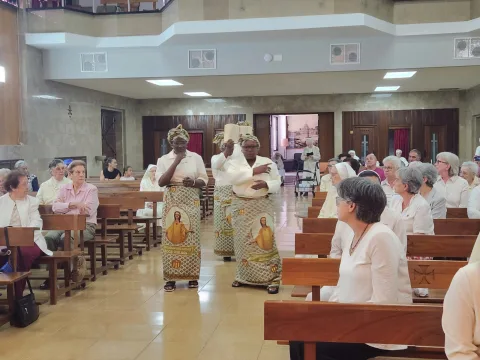 Imagen de la noticia: Las Mercedarias de la Caridad celebran en Cájar el natalicio de su fundador y estrenan sede