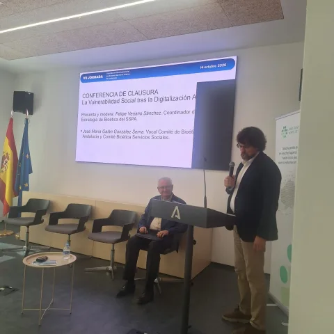 Imagen de la noticia: Los comités de ética asistencial andaluces abordan la vulnerabilidad que crea la digitalización sanitaria