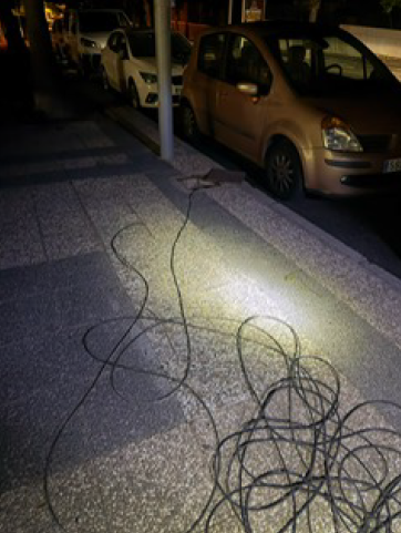 Imagen de la noticia: Detenida una pareja en Motril por robar cableado del alumbrado público