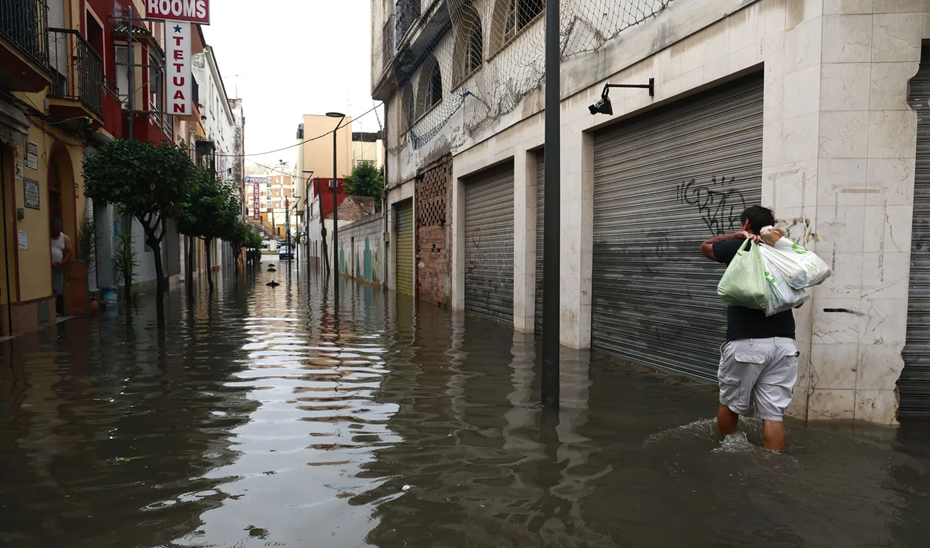 Imagen de la noticia: La Junta desactiva el plan de inundaciones tras 696 incidencias y 62 en Granada
