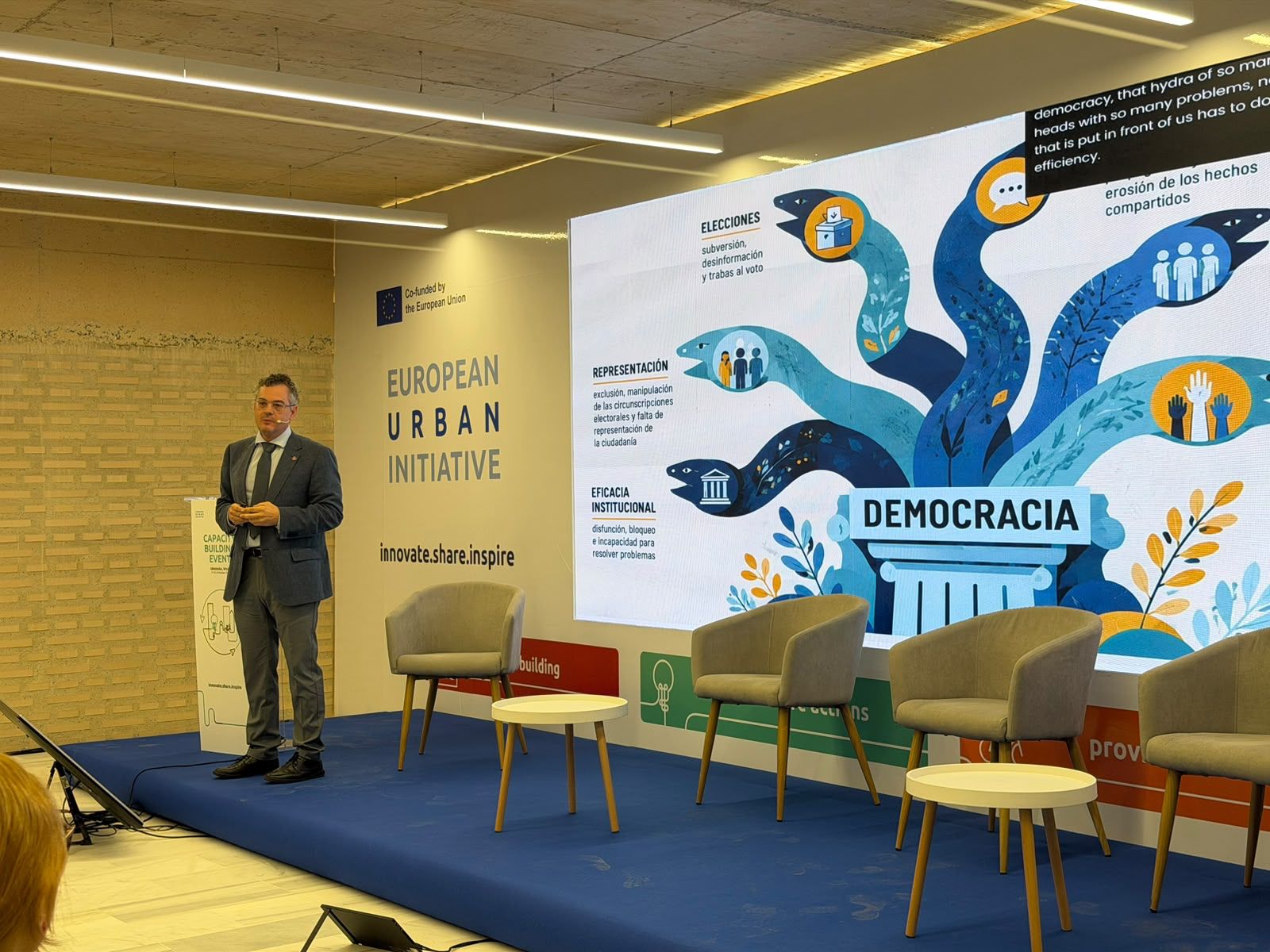 Imagen de la noticia: Granada reúne a más de 200 expertos en el primer gran encuentro de la Iniciativa Urbana Europea en España