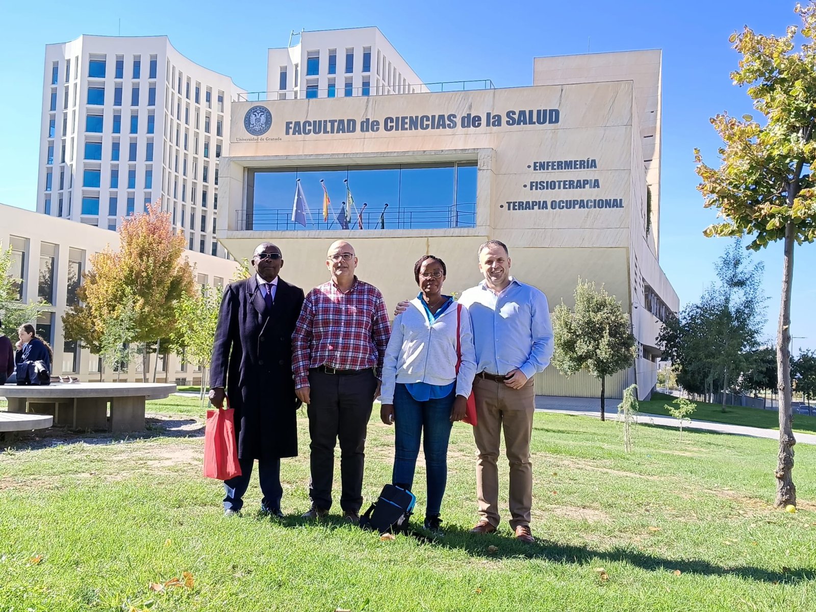 Imagen de la noticia: La UGR reúne a docentes de Guinea Ecuatorial para abrir nuevas vías de investigación en salud