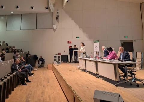 Imagen de la noticia: Unas 400 personas abordan en Granada los retos de la orientación educativa