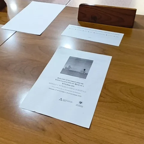 Imagen de la noticia: El Diploma de Bioética de la EASP abre su 17ª edición con 23 alumnos