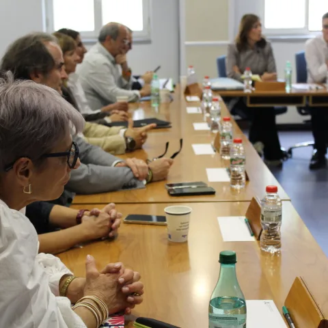 Imagen de la noticia: Andalucía reúne a sanitarios y pacientes para coordinar la atención al Parkinson
