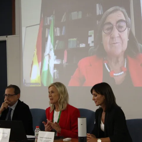 Imagen de la noticia: Andalucía reúne a sanitarios y pacientes para coordinar la atención al Parkinson